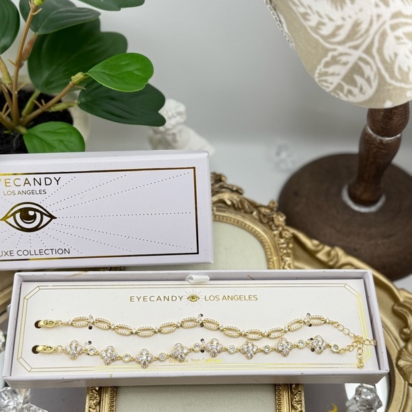 Eyecandy Los Angeles Luxe Collection – Set of 2 Gold-Tone Crystal Bracelets - Picture 3 of 4